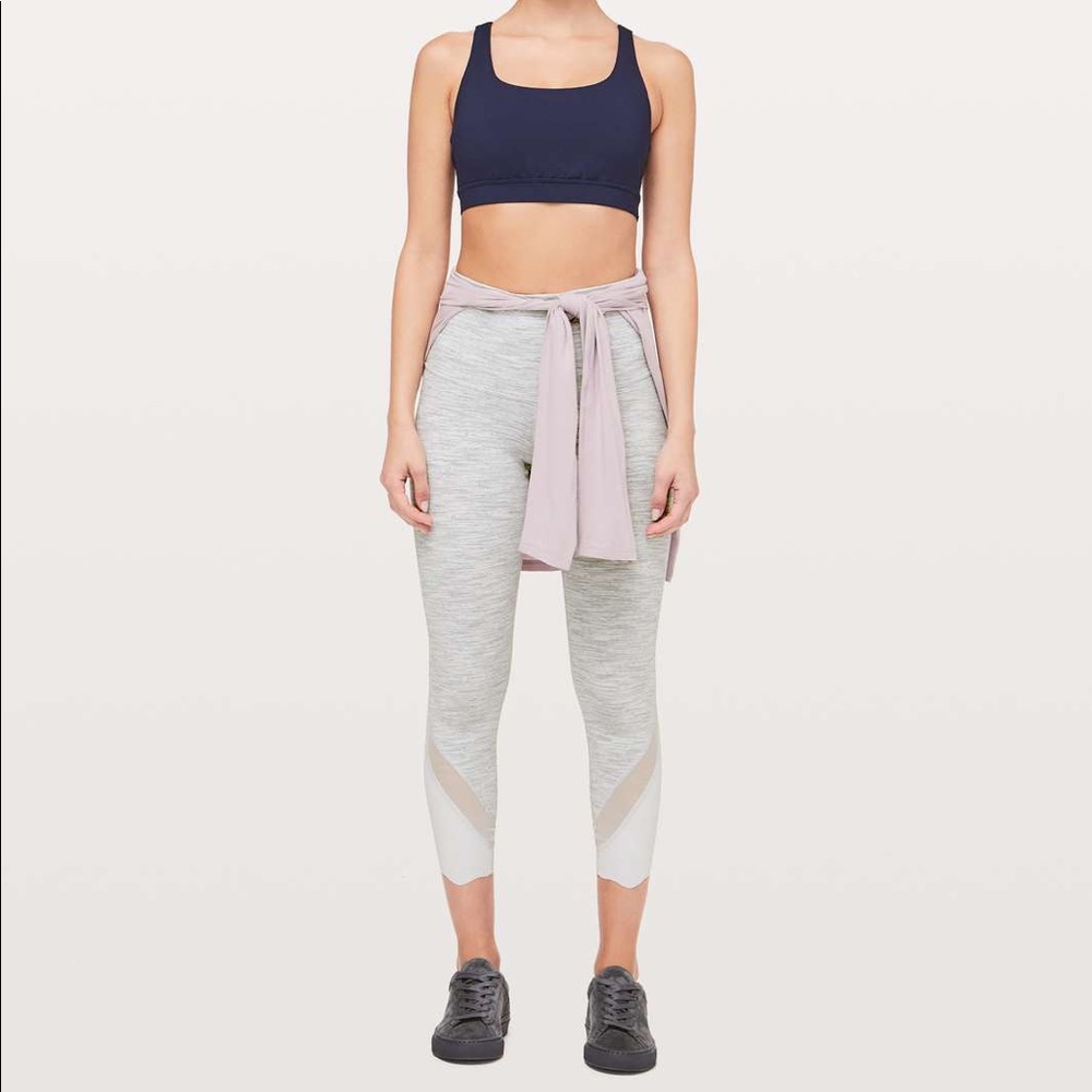 Lululemon wunder under leggings high waste and scalloped bottom